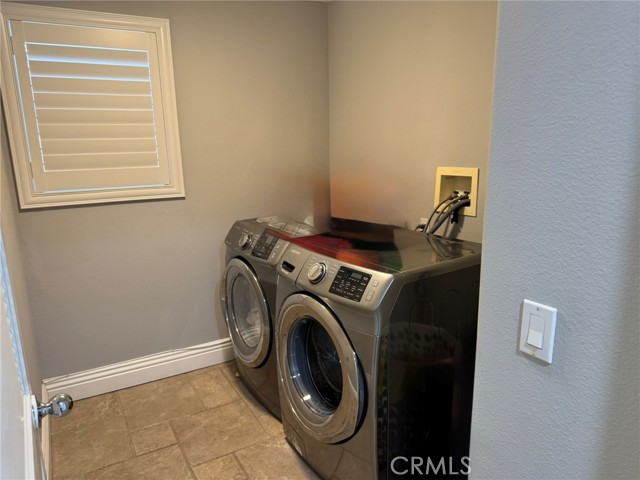 Detail Gallery Image 27 of 39 For 664 Rembrandt, Corona,  CA 92882 - 4 Beds | 3 Baths