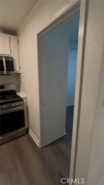 1036 S Normandie Avenue, Los Angeles CA: https://media.crmls.org/medias/e583820e-06a1-4b9f-8786-2cffb3792bb2.jpg