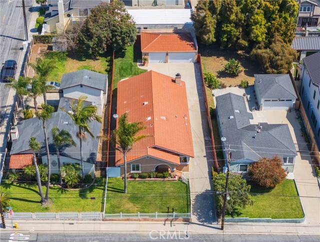 2103 Belmont Lane, Redondo Beach CA: https://media.crmls.org/medias/e583a9f4-019b-48fd-b153-ed0c93b3addd.jpg
