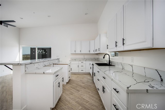 Detail Gallery Image 8 of 19 For 62474 Golden St, Joshua Tree,  CA 92252 - 2 Beds | 2 Baths