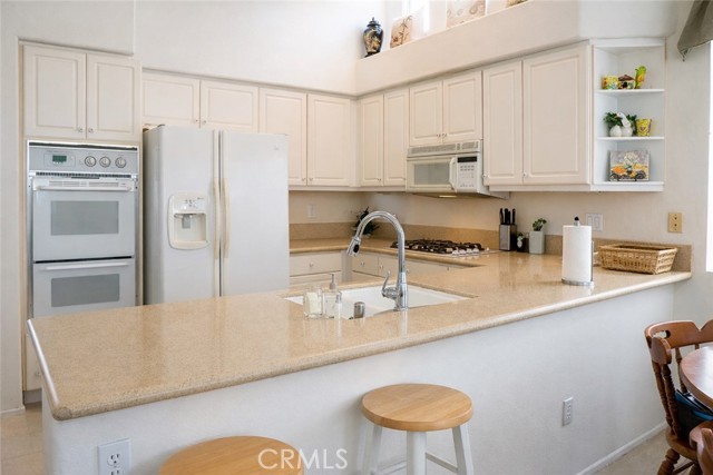 Detail Gallery Image 9 of 9 For 32095 via Cordoba, Temecula,  CA 92592 - 3 Beds | 2 Baths