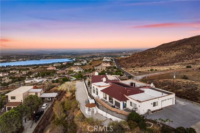 Detail Gallery Image 8 of 74 For 645 Lakeview Dr, Palmdale,  CA 93551 - 5 Beds | 3/1 Baths