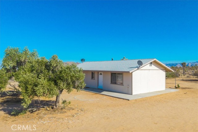 Detail Gallery Image 2 of 33 For 59057 Aberdeen Dr, Yucca Valley,  CA 92284 - 2 Beds | 1 Baths