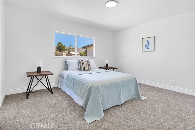 21229 Balsa Street, Apple Valley CA: https://media.crmls.org/medias/e5858a53-5d82-4da1-a182-fc925ecfa276.jpg