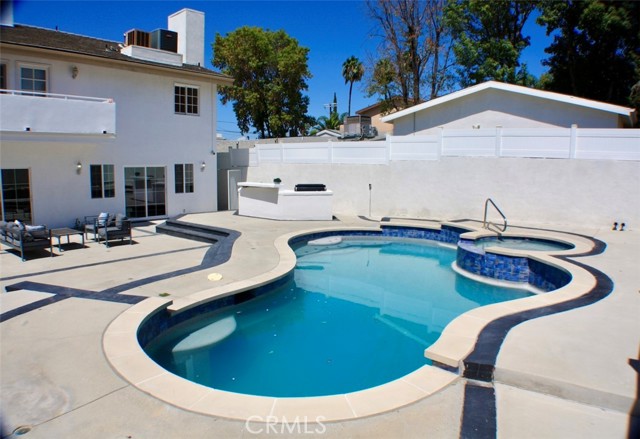 Detail Gallery Image 24 of 26 For 5514 Sylvia Ave, Tarzana,  CA 91356 - 5 Beds | 5 Baths