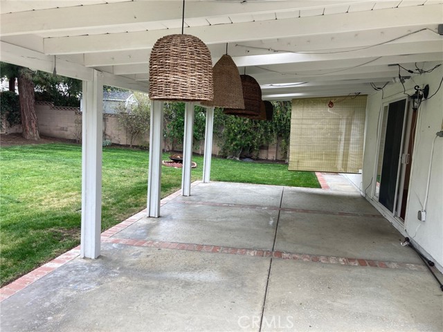Detail Gallery Image 18 of 22 For 23464 Sylvan St, Woodland Hills,  CA 91367 - 3 Beds | 2/1 Baths