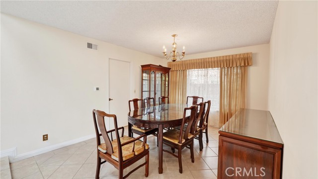 Detail Gallery Image 15 of 56 For 14272 Saarinen Ct, Irvine,  CA 92606 - 4 Beds | 2/1 Baths