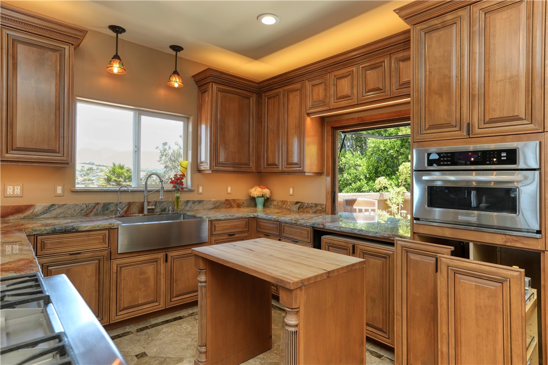 Detail Gallery Image 11 of 48 For 1568 Cabrillo Ct, Grover Beach,  CA 93433 - 3 Beds | 2/1 Baths