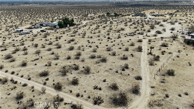 Detail Gallery Image 5 of 11 For 760 Carmel St, Joshua Tree,  CA 92252 - – Beds | – Baths