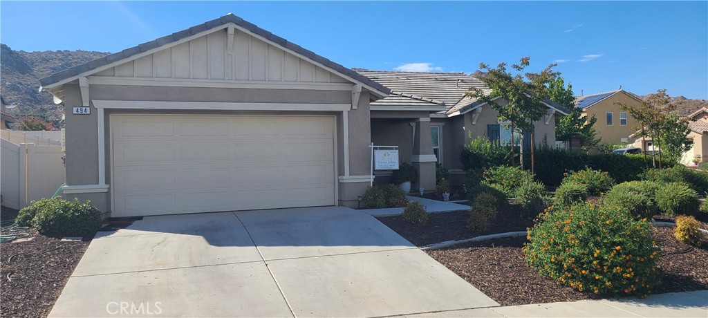 494 Valencia Court, San Jacinto, CA 92582