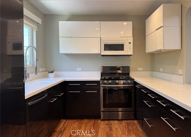 Detail Gallery Image 4 of 14 For 2129 Garfias Dr, Pasadena,  CA 91104 - 3 Beds | 2 Baths