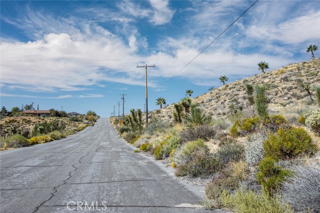 4444 Navajo Trail, Yucca Valley, California 92284, ,Land,For Sale,4444 Navajo Trail,CRJT23197900