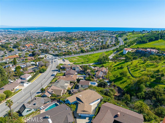 2050 Suana Drive, Rancho Palos Verdes, California 90275, 3 Bedrooms Bedrooms, ,2 BathroomsBathrooms,Residential,Sold,Suana,PV23027365