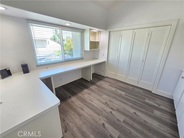 2524 Elden Avenue, Costa Mesa CA: https://media.crmls.org/medias/e588540a-ccf6-4c19-acb0-c321103e8a39.jpg
