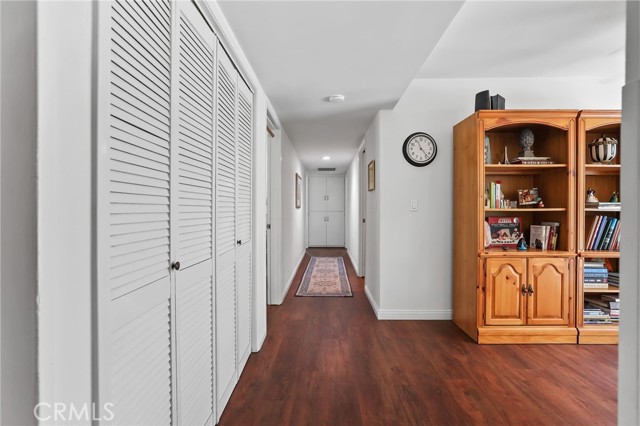 3122 Ruth Elaine Drive, Rossmoor CA: https://media.crmls.org/medias/e588c4e6-f0bf-4ac7-8ce3-88abd002e362.jpg