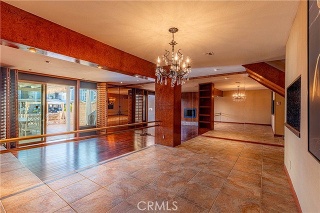 Detail Gallery Image 15 of 39 For 3436 Bravata Dr, Huntington Beach,  CA 92649 - 4 Beds | 3 Baths