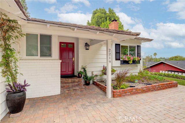2219 Estribo Drive, Rolling Hills Estates, California 90274, 3 Bedrooms Bedrooms, ,2 BathroomsBathrooms,Residential,Sold,Estribo,SB21211200