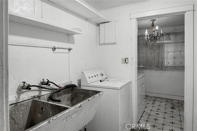 1014 West 76th photo 25