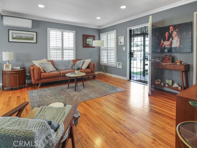 8318 Kittyhawk Avenue, Los Angeles CA: https://media.crmls.org/medias/e58b9fed-1070-4dbe-8b67-b095fc61cb7b.jpg