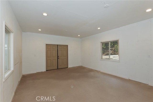 Detail Gallery Image 38 of 50 For 27380 Oakwood Dr, Lake Arrowhead,  CA 92352 - 3 Beds | 3 Baths