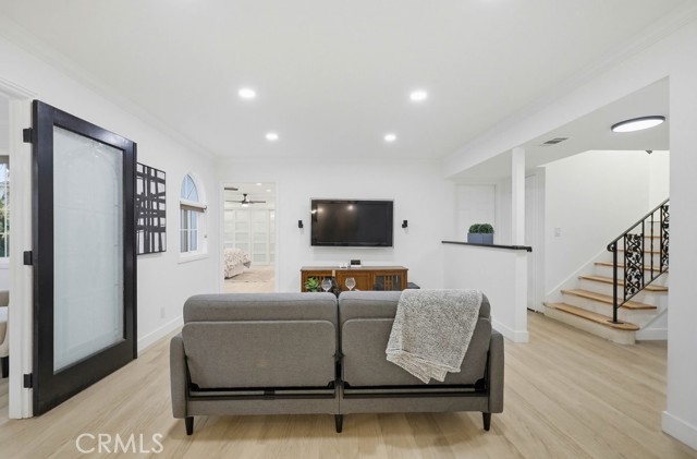 Detail Gallery Image 3 of 66 For 10232 Hialeah, Cypress,  CA 90630 - 5 Beds | 2/1 Baths