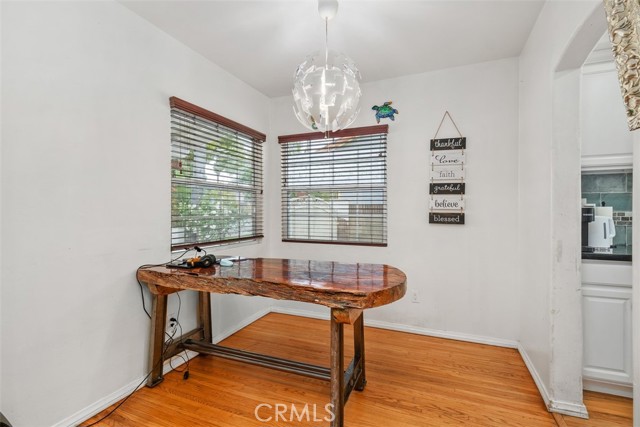 12343 Rives Avenue, Downey CA: https://media.crmls.org/medias/e58c5b81-1649-426e-89b9-9a123b2b786e.jpg