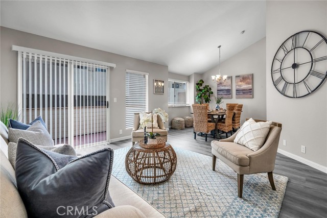 Detail Gallery Image 15 of 33 For 616 N Guadalupe Ave #6,  Redondo Beach,  CA 90277 - 3 Beds | 2/1 Baths