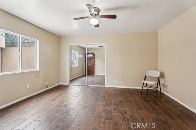 124 W 110th Street, Los Angeles CA: https://media.crmls.org/medias/e58d1cad-6937-4b16-b9f6-3b79471b86d5.jpg