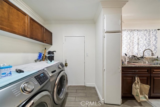 Detail Gallery Image 9 of 27 For 250 N Linden Avenue #327,  Rialto,  CA 92376 - 4 Beds | 2 Baths