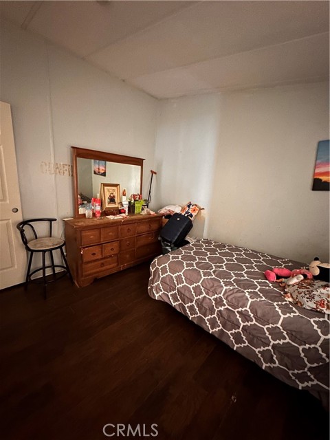 530 W Devonshire Avenue, Hemet CA: https://media.crmls.org/medias/e58d583d-1588-4696-a5bb-6f9829219fdc.jpg
