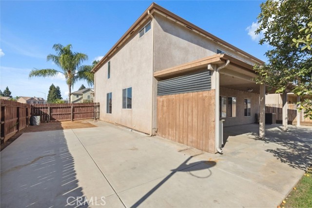 7538 N Erie Avenue, Fresno CA: https://media.crmls.org/medias/e58d7b58-856d-4bd2-b68e-c1f06a16ec6f.jpg