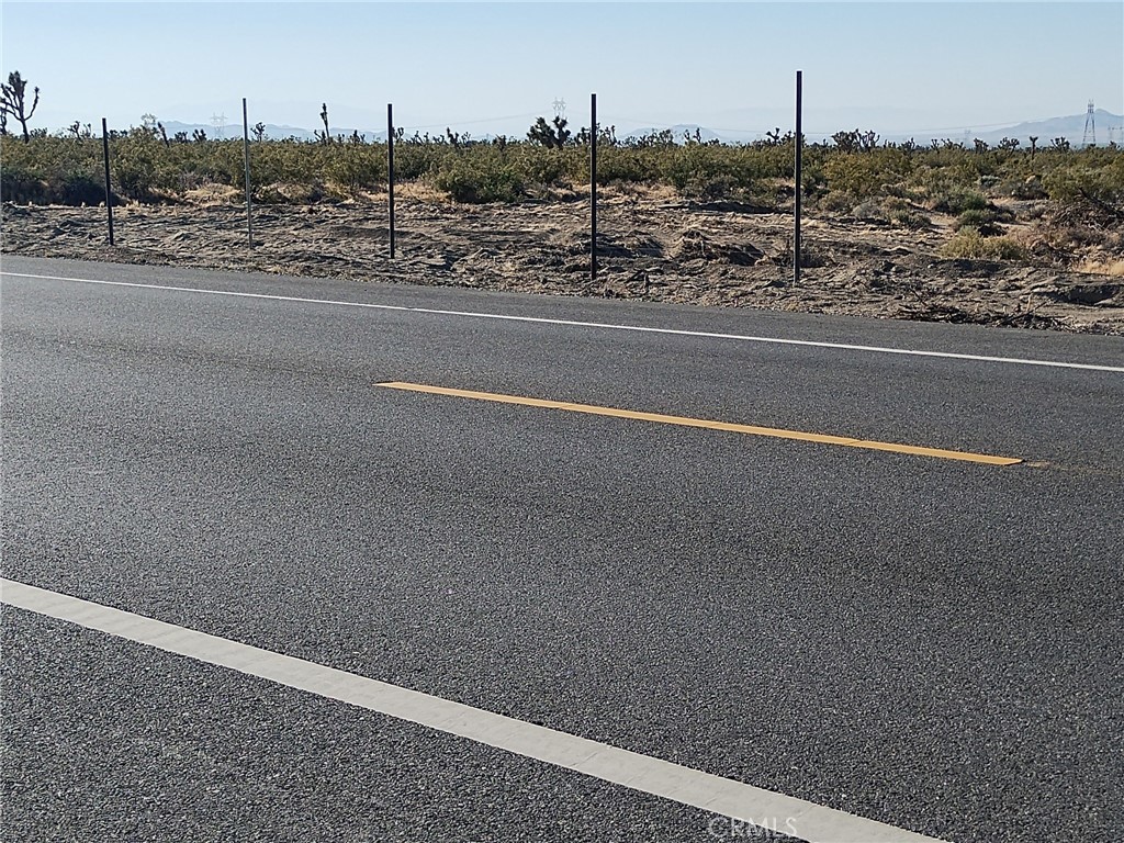 https://media.crmls.org/medias/e58daced-7c36-4719-9f91-09740ad6881a.jpg?preset=X-Large