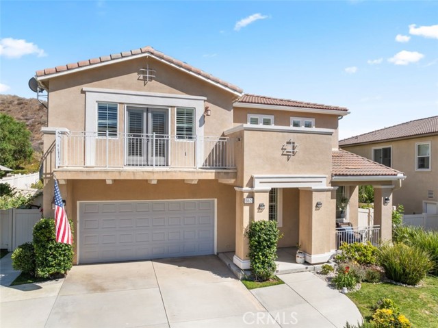 Detail Gallery Image 1 of 63 For 15520 Megan Dr, Canyon Country,  CA 91387 - 5 Beds | 4 Baths