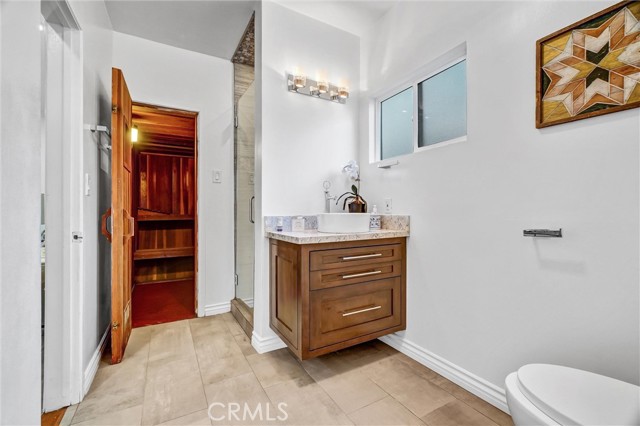 Detail Gallery Image 30 of 66 For 4121 Country Club Dr, Lakewood,  CA 90712 - 4 Beds | 5 Baths