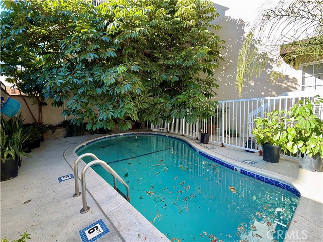 Detail Gallery Image 8 of 8 For 2266 Cazador, Los Angeles,  CA 90065 - 40 Beds | 24 Baths