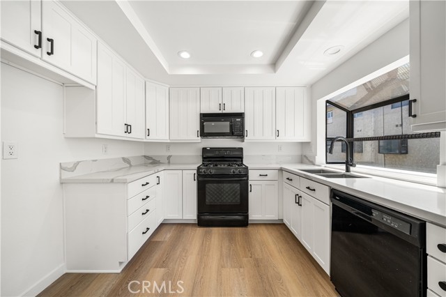 Detail Gallery Image 6 of 16 For 5510 Las Virgenes Rd, Calabasas,  CA 91302 - 2 Beds | 3 Baths