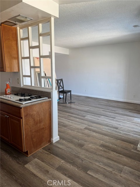 Image 18 of 37 For 9025 Mills Avenue
