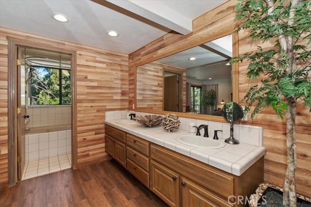 Detail Gallery Image 28 of 42 For 27456 White Fir Dr, Lake Arrowhead,  CA 92352 - 5 Beds | 3/2 Baths