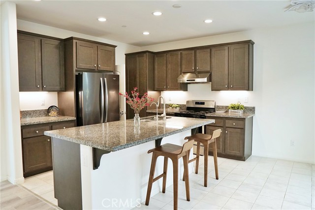Detail Gallery Image 4 of 57 For 10519 Wilding Dr, Rancho Cucamonga,  CA 91730 - 3 Beds | 3/1 Baths