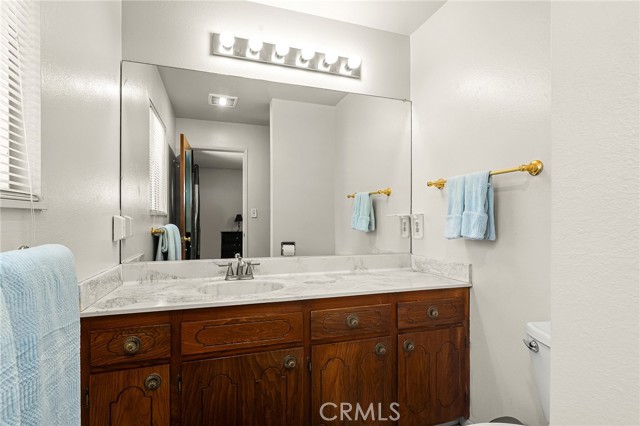 Detail Gallery Image 19 of 40 For 1702 Oak Vista Avenue, Chico,  CA 95926 - 3 Beds | 2 Baths