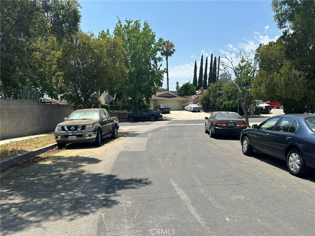 https://media.crmls.org/medias/e58fcb58-2d48-4ba7-8a55-32db05342a20.jpg?preset=X-Large