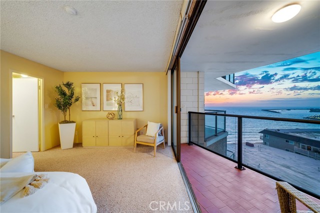 531 Esplanade, Redondo Beach, California 90277, 1 Bedroom Bedrooms, ,1 BathroomBathrooms,Residential,Sold,Esplanade,SB22140882