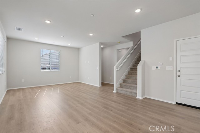 1110 Tropic Court, Redlands CA: https://media.crmls.org/medias/e5921595-c910-461e-8499-944adf97a4a4.jpg