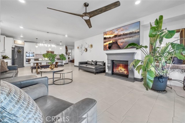 40569 Koa Court, Temecula CA: https://media.crmls.org/medias/e593a8e5-d99f-42d1-8b62-b1800f8080ab.jpg
