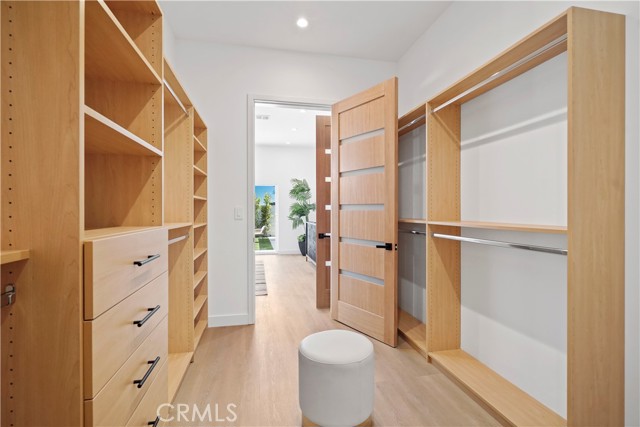 Detail Gallery Image 25 of 45 For 3876 Roxton Ave, Los Angeles,  CA 90008 - 5 Beds | 4/1 Baths