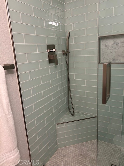 14241 Elizabeth Court, Fontana CA: https://media.crmls.org/medias/e595d43e-55a3-46c9-b9cc-96b42b606412.jpg