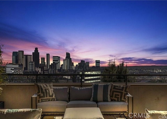 listing main picture