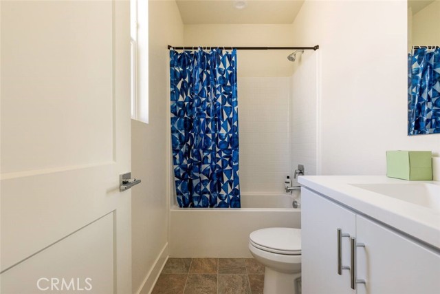 Detail Gallery Image 8 of 21 For 927 E Mason Ln #38,  Anaheim,  CA 92805 - 3 Beds | 2/1 Baths