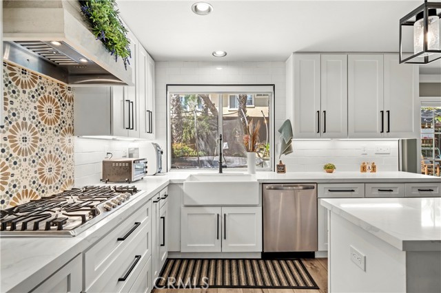 21 Mira Segura, Rancho Santa Margarita CA: https://media.crmls.org/medias/e5963bc6-4de0-4f1f-ab95-78551847208c.jpg