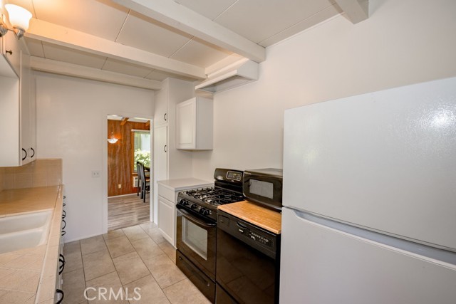 Detail Gallery Image 10 of 35 For 3226 Mills Ave, La Crescenta,  CA 91214 - 2 Beds | 1 Baths